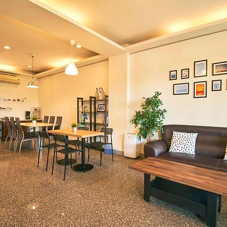 Migratory Birds Hotel Тоучен Екстер'єр фото