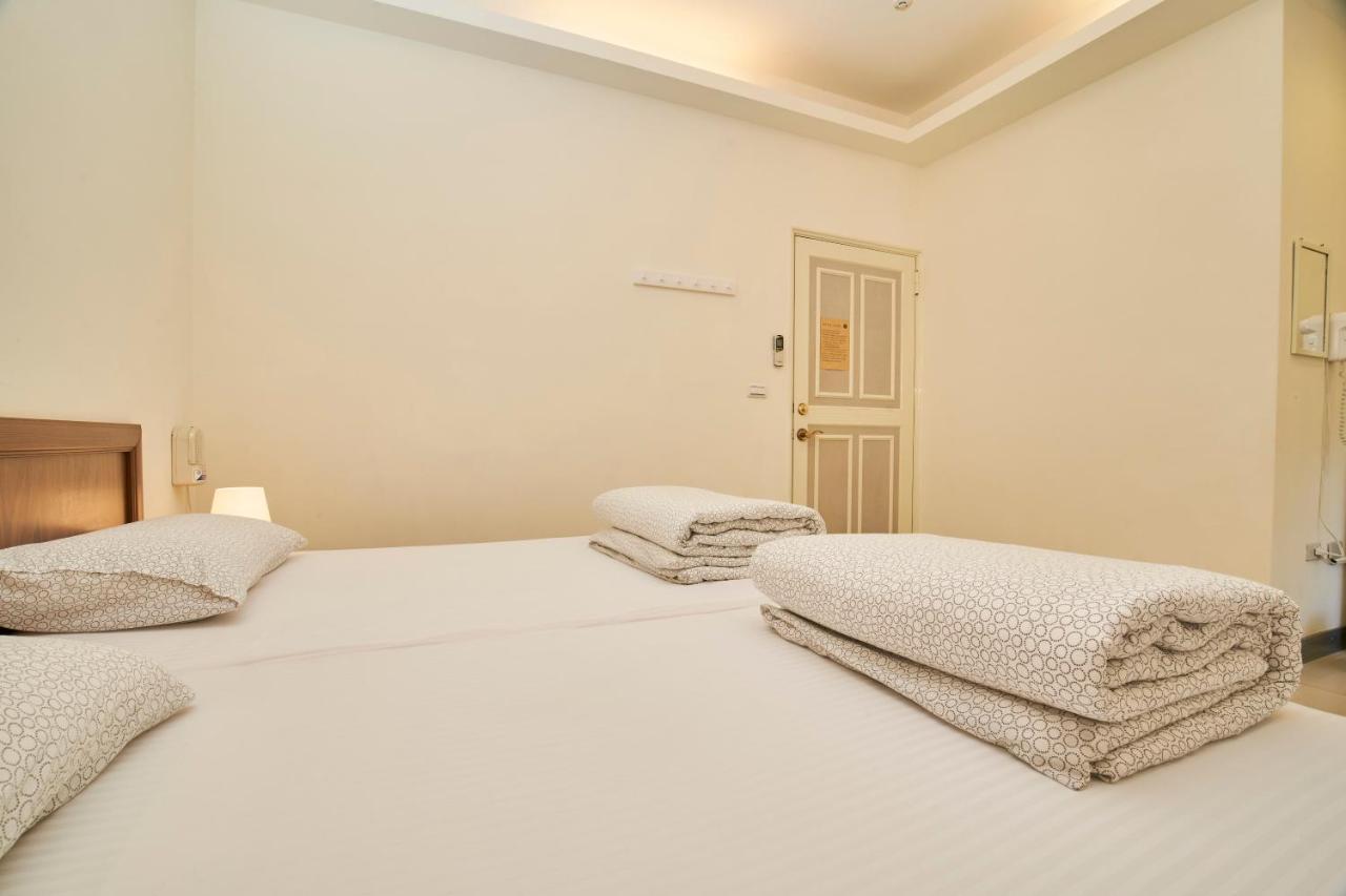 Migratory Birds Hotel Тоучен Екстер'єр фото